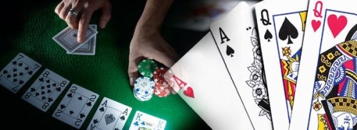 Омаха. Играем и выигрываем. среди экспертов по Пот-Лимит Омахе существует большое количество различных мнений и противоречий относительно наилучшей стартовой комбинации для начала розыгрыша