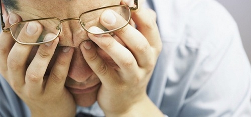 Онлайн покер и здоровый образ жизни.Покер, режим дня, зрение, еда, физическая активность.