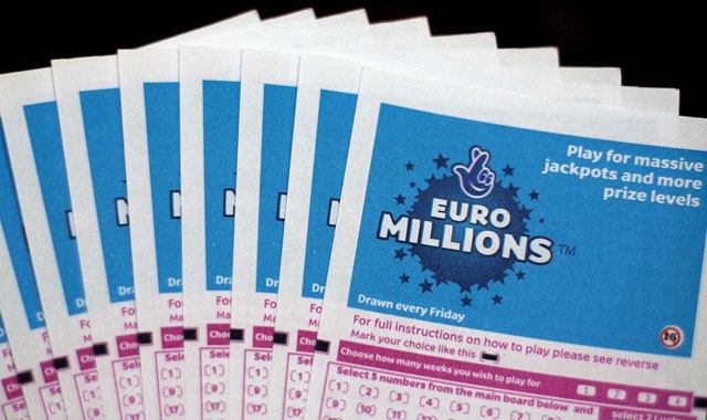 Веер из билетов Euro Millions