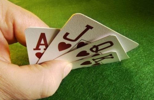 блеф, реблеф, противник, стратегия ведения розыгрыша, мультипот, флеш-розыгрыши, кэш игры, одномастная комбинация, карманные пары, сильные карты, диапазон, игровой спектр противника