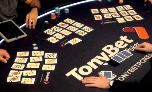 покер, капнутый диапазон, ограниченный спектр, диапазон карт, спектр противника, позиция, стратегия, применение теории покера, колл, карты терна, ривер, борд, сухой борд, стек, фишки в покере, сила карманных карт, воздух