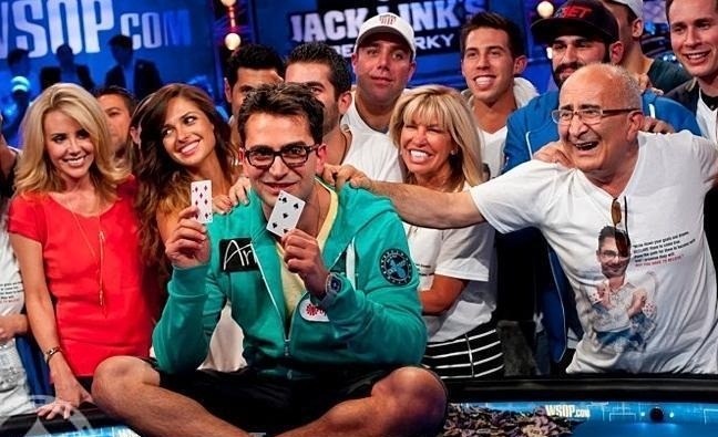 Для успешной игры в Техасский Холдем каждому игроку нужно иметь огромный запас терпения.