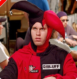 Больше разговаривайте об игре в покер.Находясь в выгодной позиции, играйте креативно.