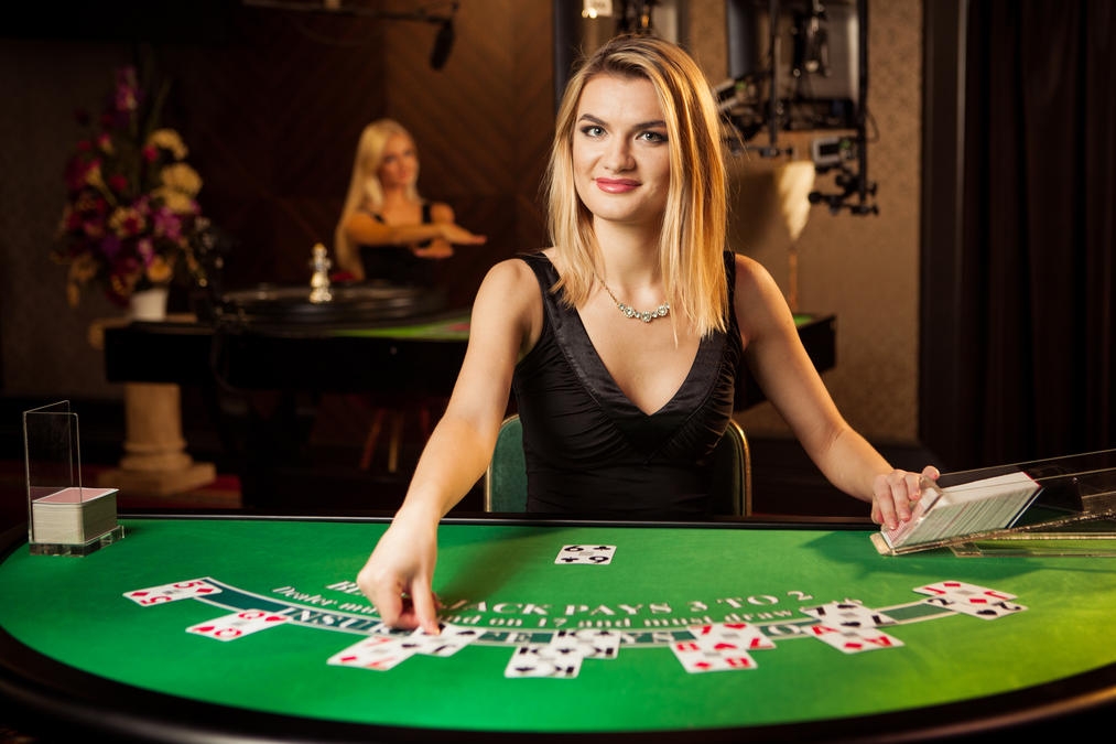 Казино с реальным дилером играть онлайн в покер бесплатно без регистрации
