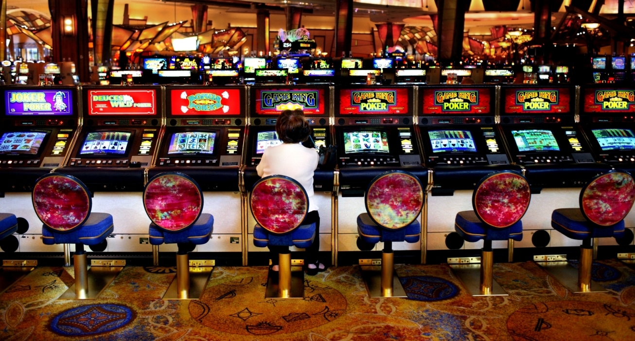 Игровые автоматы видео покер слоты игровые автоматы на реальные деньги