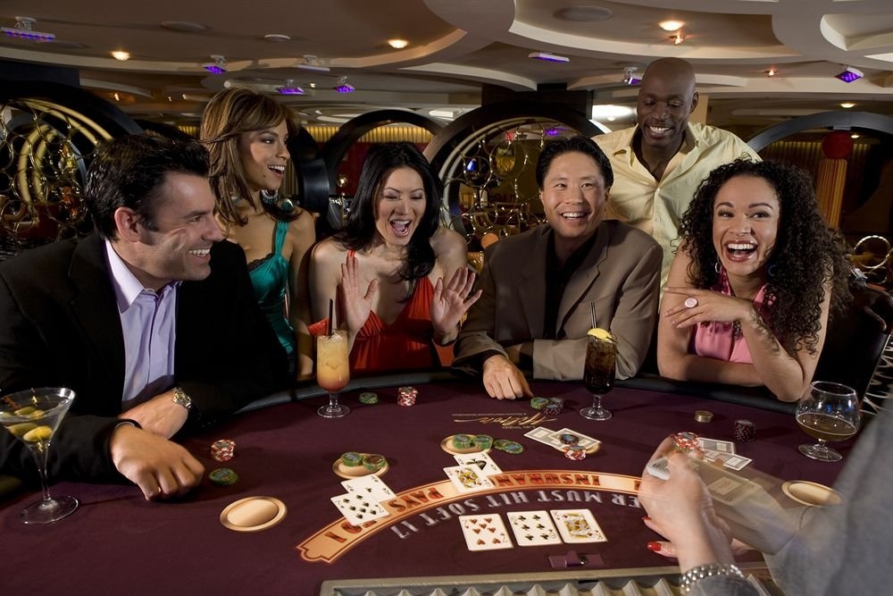 со скольки лет можно играть в онлайн казино