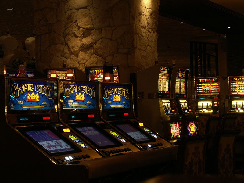 слоты игровых автоматов покер