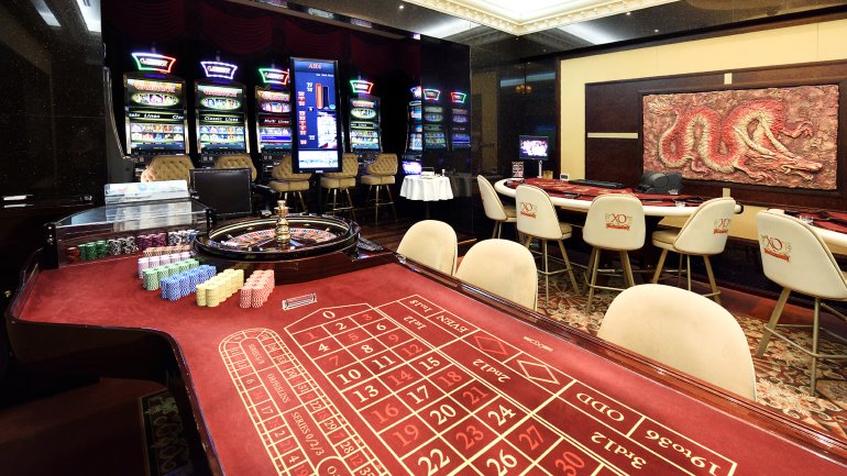 Игровой зал казино ХО в Минске