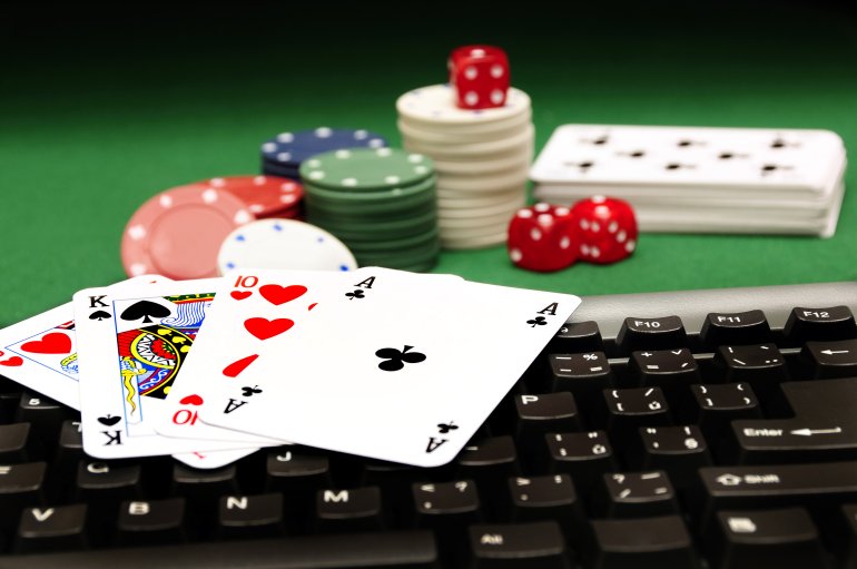 Как играют в интернет казино карты играть флэш