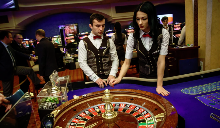 В казино должность казино слоты играть бесплатно