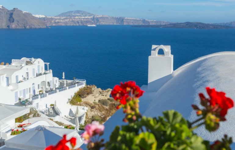 Santorini and Crete Prepare Actions against Proposed Casino Expansion