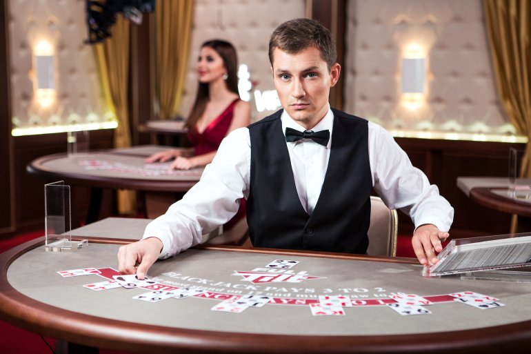 В дорогущем казино онлайн казино скачать игру