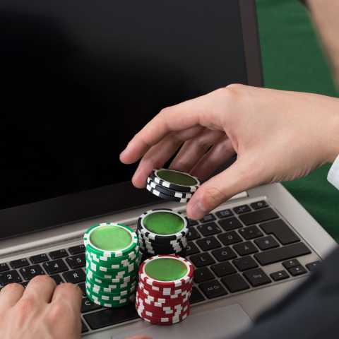 Семь интересных тезисов об азартных играх в интернете