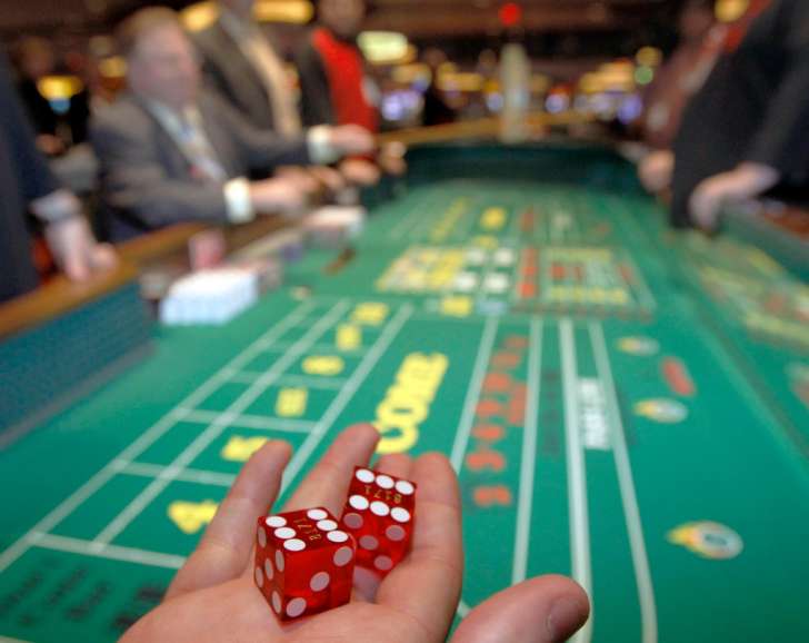 Стрелок, или шутер в крэпсе в Шутер Craps Shooter в Shooter