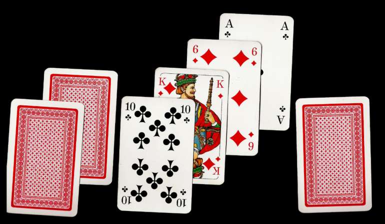 Карты из колоды в Закрытые карты Игральные карты в Face Down Cards