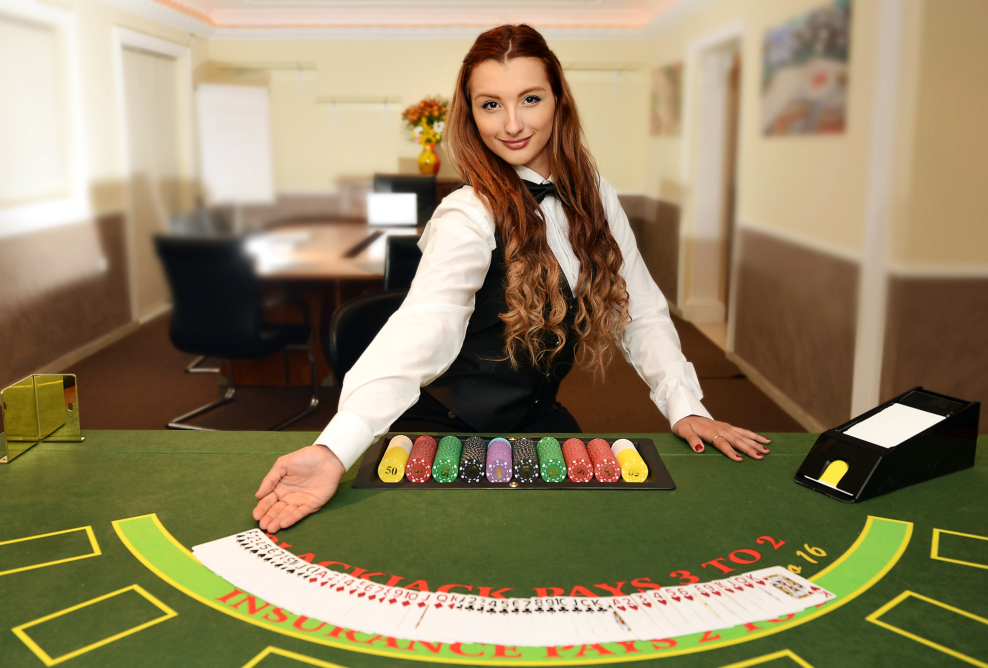 Крупье в онлайн казино список казино на русском