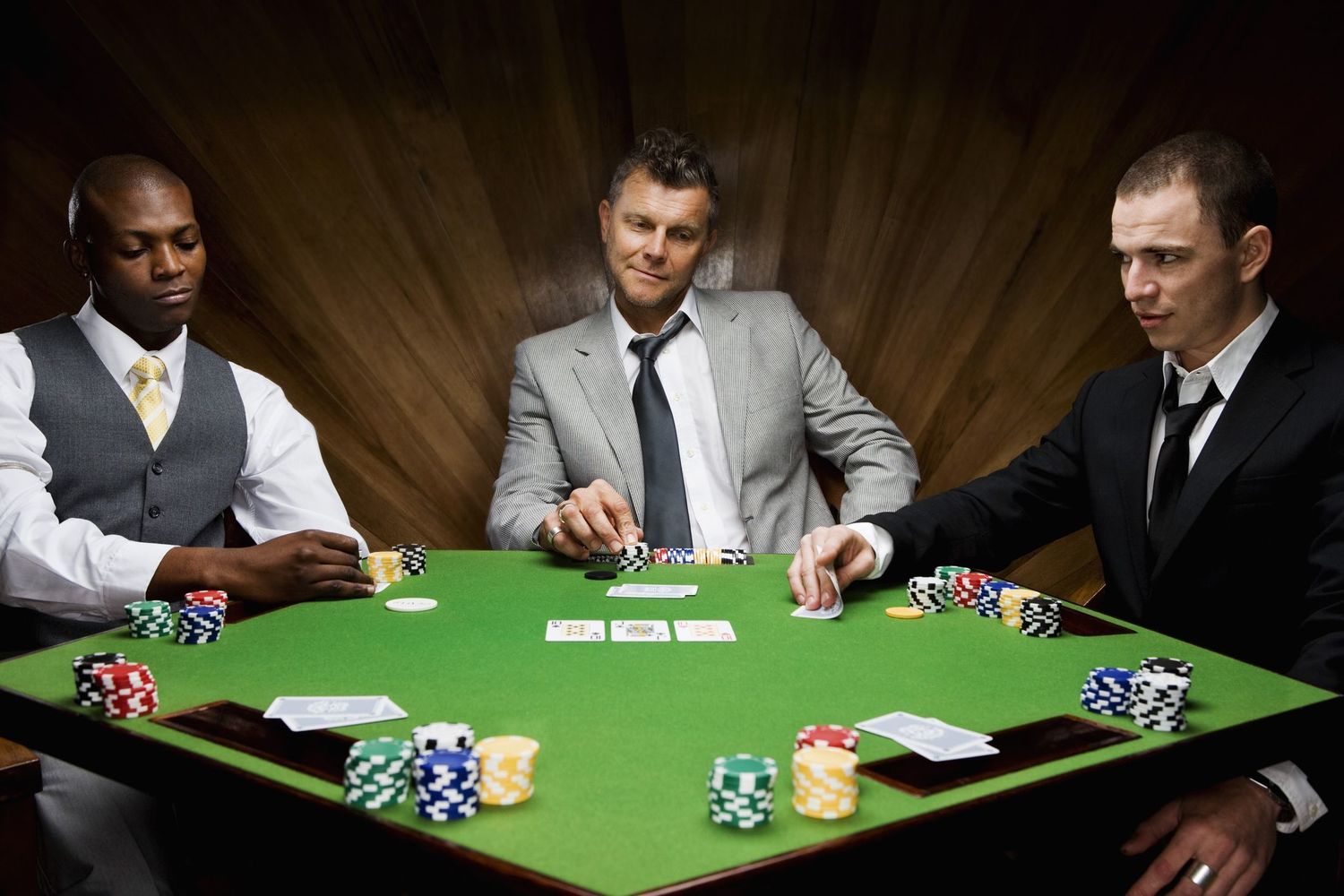 играть онлайн с другом в покер