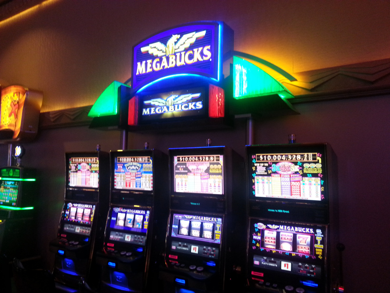 Megabucks игровой автомат новогоднее игровые автоматы