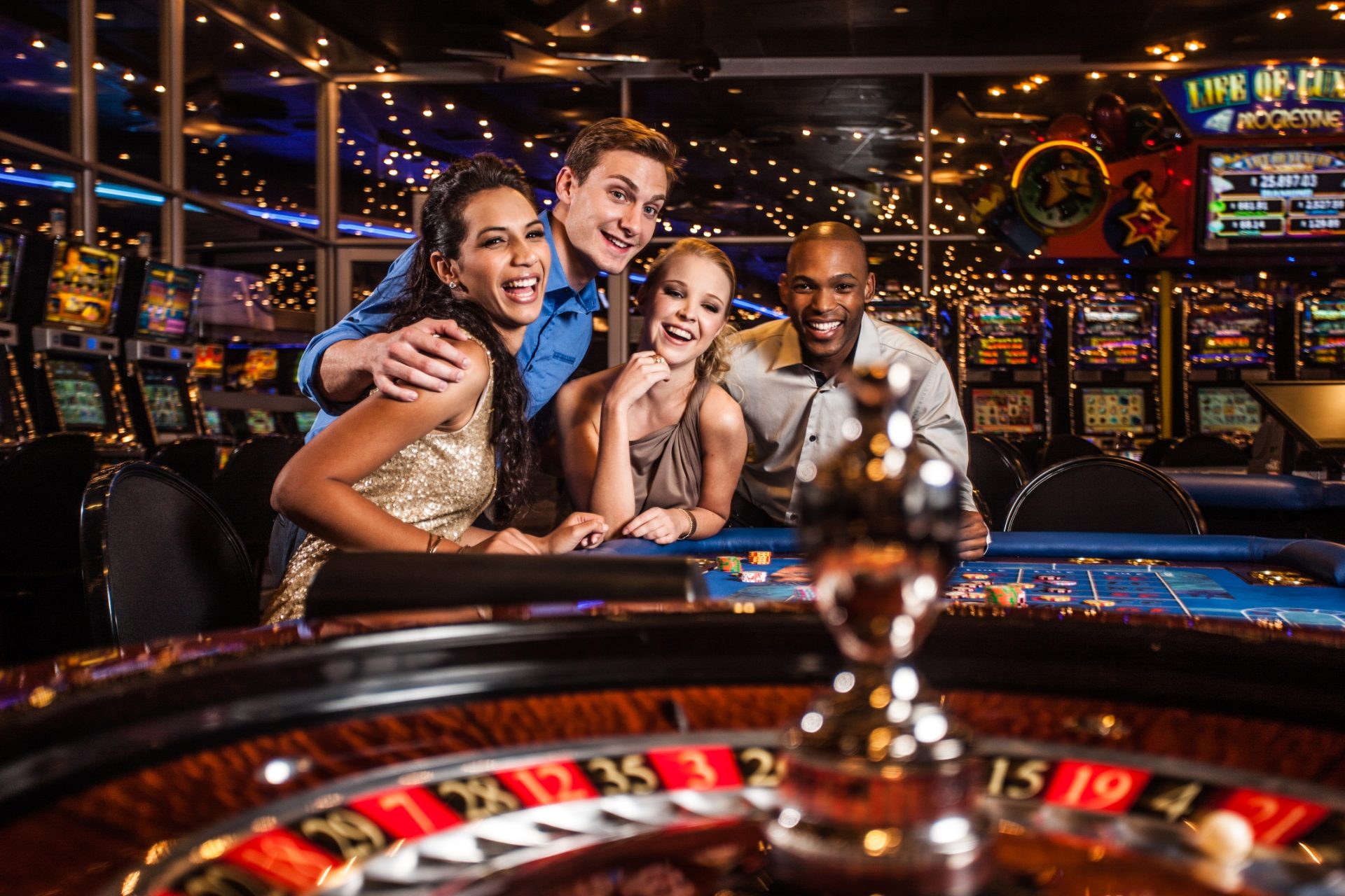 Известные онлайн казино бесплатный игровые автоматы казино вулкан