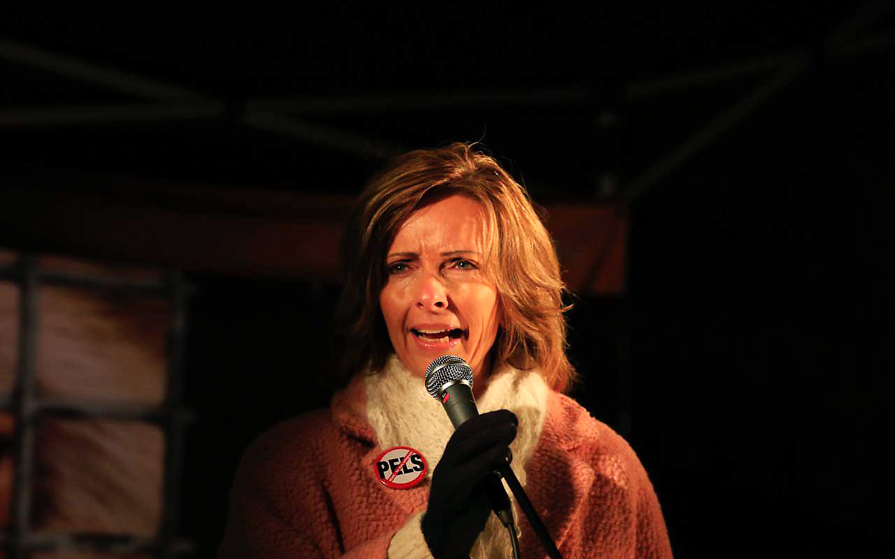 Правительство Норвегии против