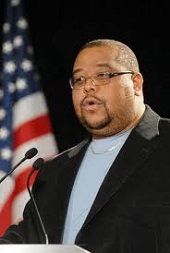 Майкл Томас