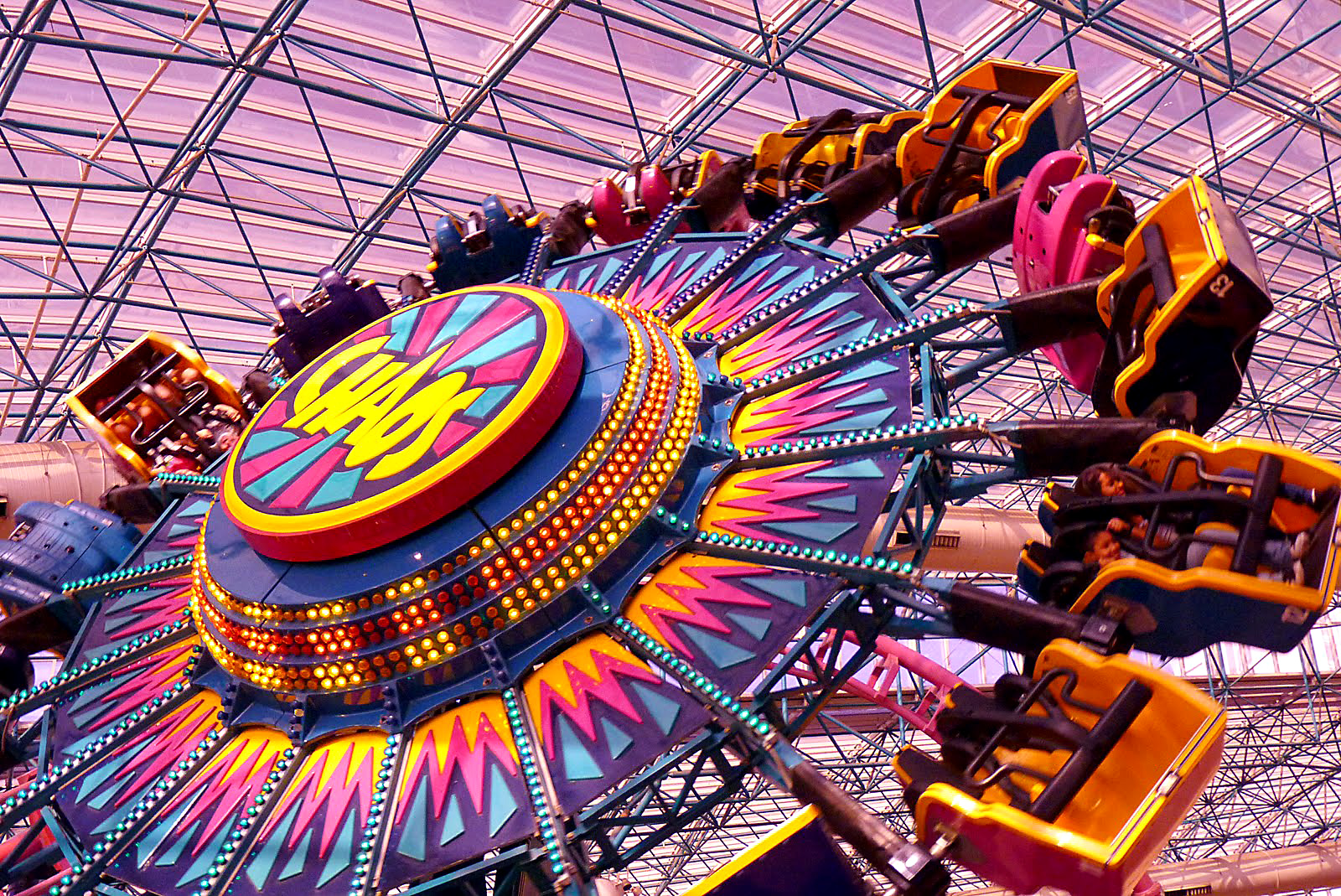 Парк аттракционов Adventuredome в Circus Circus